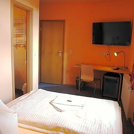 Hotel-pension Gruene Linde 2*