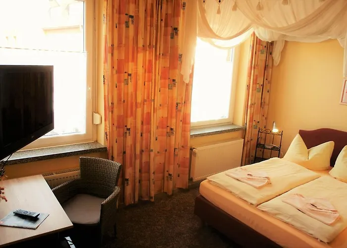 Hotel-pension Gruene Linde فندق ديلتزش