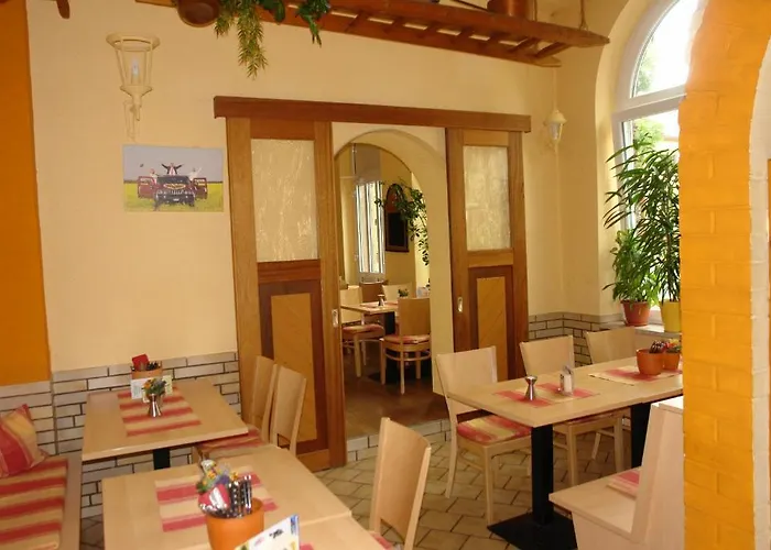 Hotel-pension Gruene Linde فندق ديلتزش