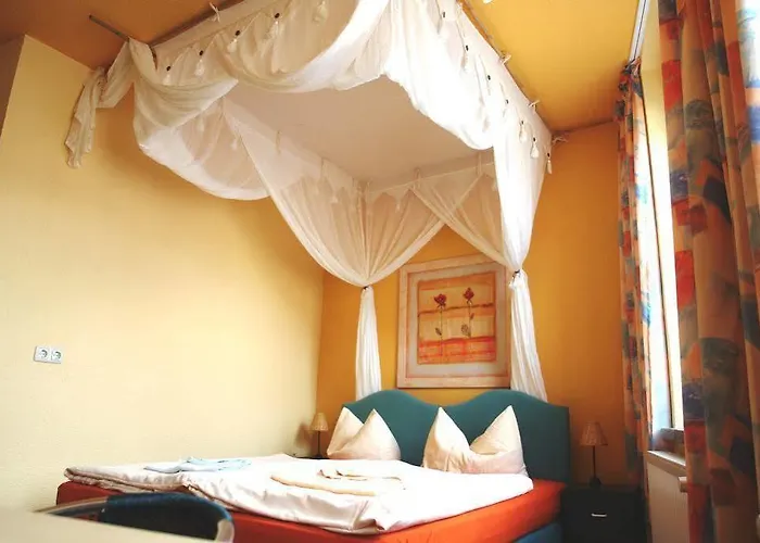 Hotel-pension Gruene Linde 2* ديلتزش